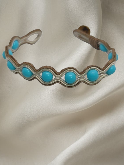 Handmade bracelet with turquoise paste and golden embroidery – Sir Roberts