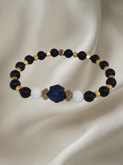 Men’s bracelet with lapis, white agate, sunstone flowers and gold-plated hematite – Sir Luxury