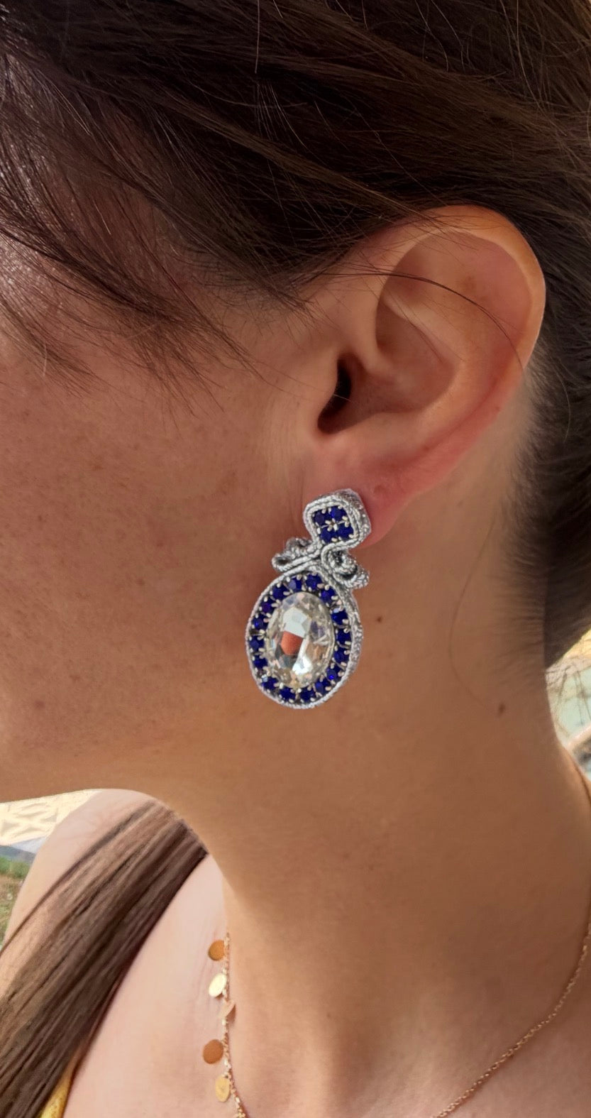 Handmade Italian earrings with sapphire-blue stones and silver-toned embroidery – Star Collection
