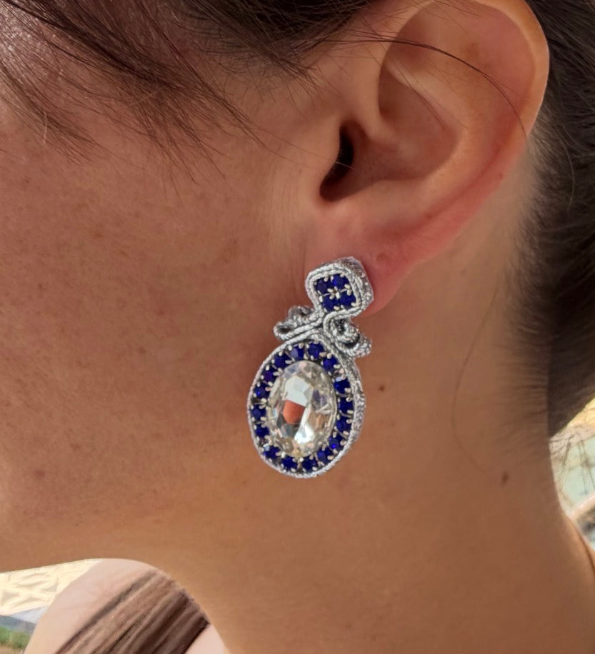 Handmade Italian earrings with sapphire-blue stones and silver-toned embroidery – Star Collection