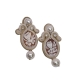 Duchessa Collection - Sardonyx Shell Cameo from the centuries-old artisan jewelry tradition of Torre del Greco (Naples) in coral craftsmanship, Freshwater Beads, Freshwater Pearls, Silver Beads
