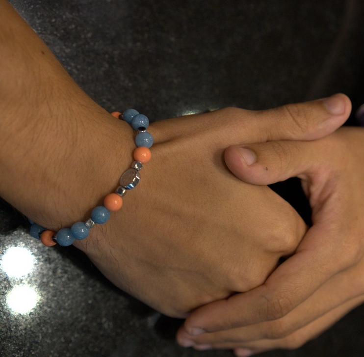 Men’s bracelet with hematite anchor plate, pink coral plate, Tiffany agate and hematite cubes – Sir Edwin