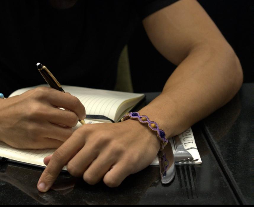 Handmade bracelet with blue banded landscape agate and violet embroidery – Sir Roberts